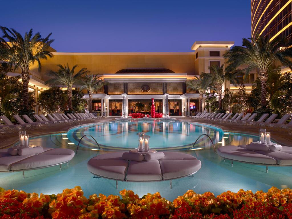 encore pool